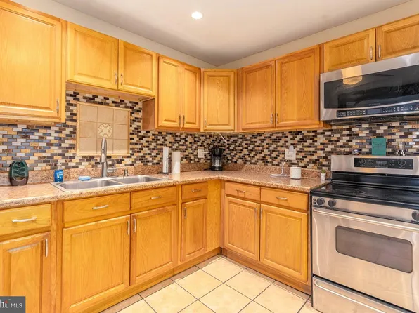 2525 N Front St, Philadelphia, PA 19133