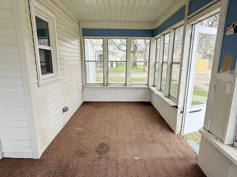 1701 E Ganson St — Photo 12