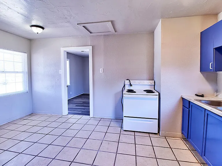 1504 Sherman Dr #301 — Photo 17