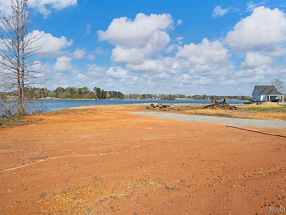 5th image of 263 Blue Heron Point