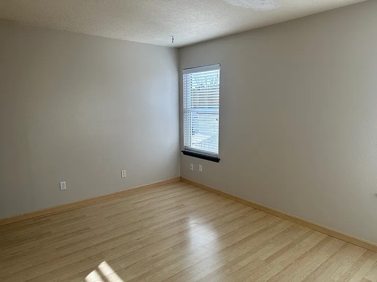 9439 Osuna Pl NE — Photo 13
