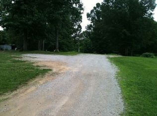 493 Adams Rd, Science Hill, KY 42553