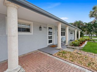 7951 NW 11th St, Pembroke Pines, FL 33024