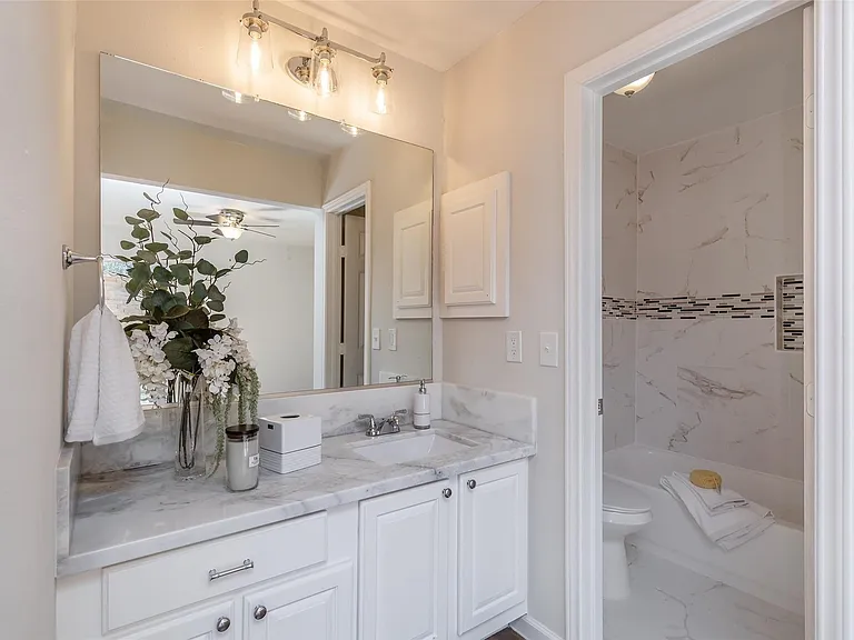 46 N Deerfoot Cir — Photo 16