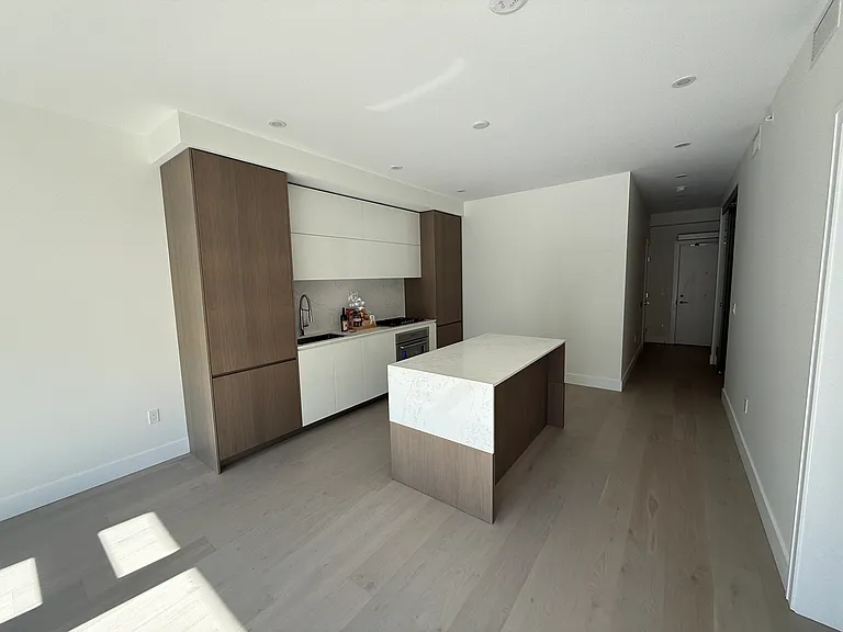 1342 Johnston Rd #207 — Photo 21