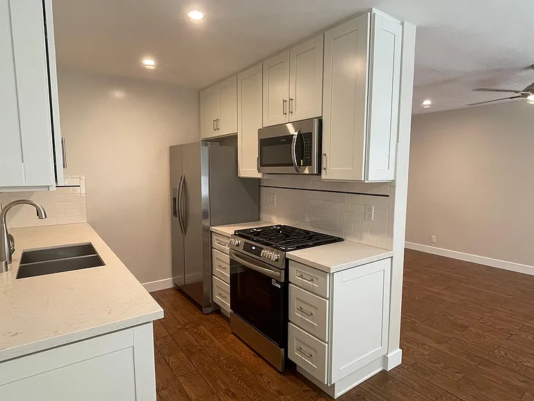 3832 College Ave #2 — Photo 6