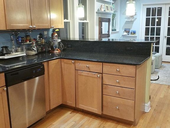 5th image of 7074 N Wolcott Ave Fl 2nd