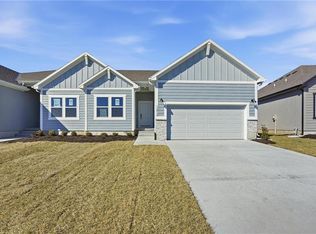 1212 SE Windbreak Dr, Lees Summit, MO 64081