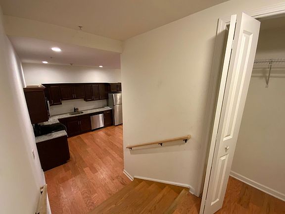 2nd image of 99 Pine St #307