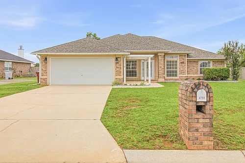 4759 Spears St Photo 1