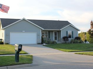 2135 Cider Mill Trl NW, Grand Rapids, MI