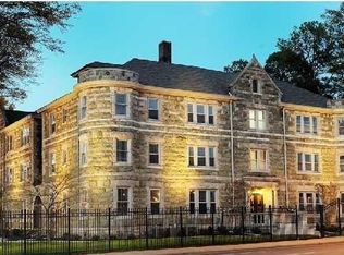 1118 Poplar Ave APT 8, Memphis, TN 38105