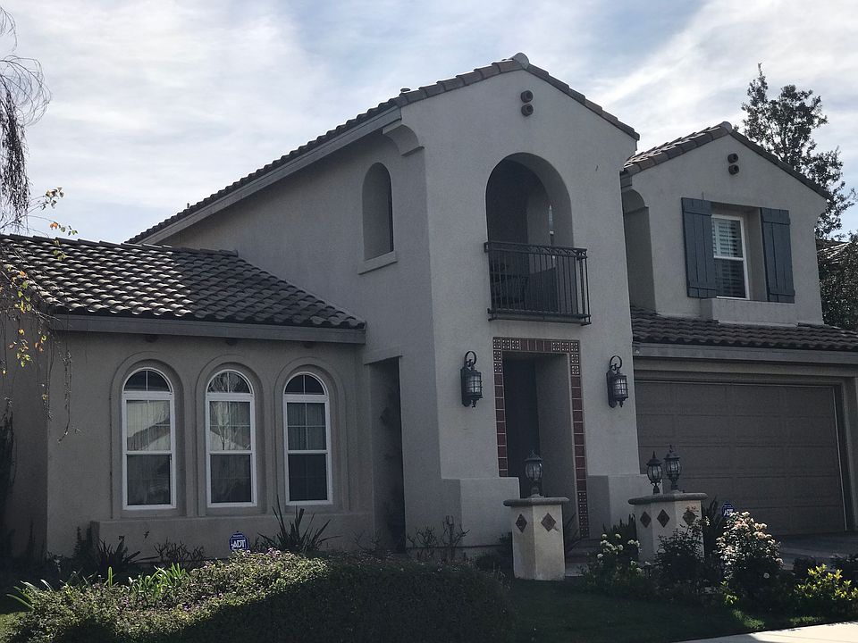 2nd image of 26154 Quartz Mesa Ln