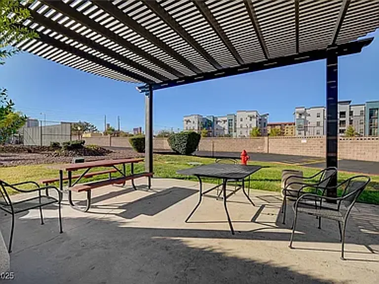 3930 University Center Dr #806 — Photo 28