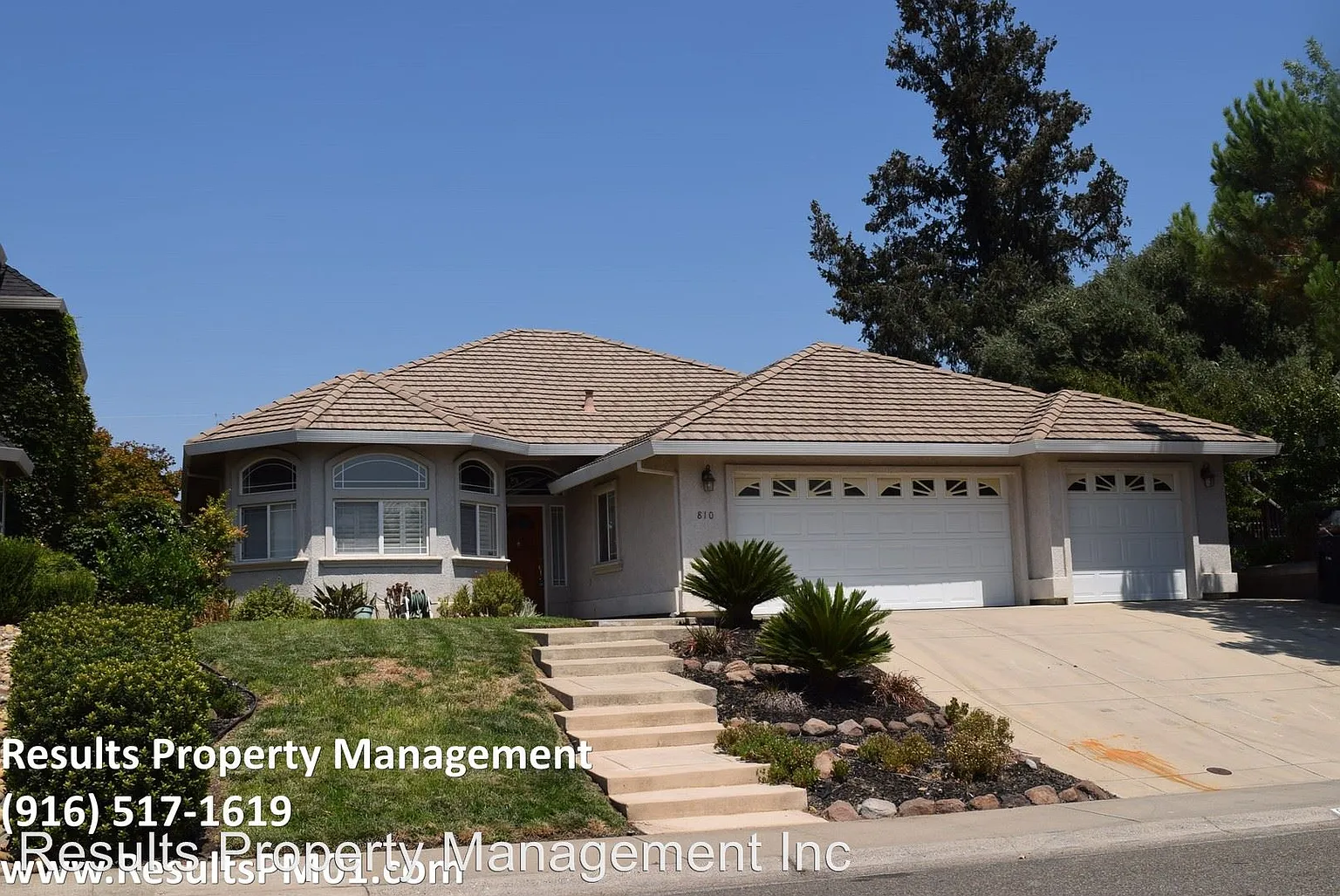 810 Herbert St photo 1
