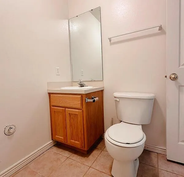 1675 W 100 N #B — Photo 6
