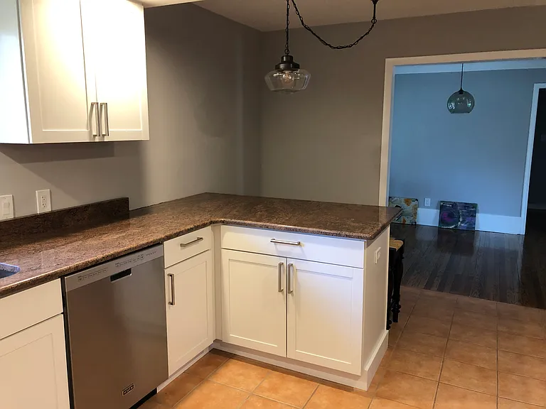 24605 N Cromwell Dr — Photo 12