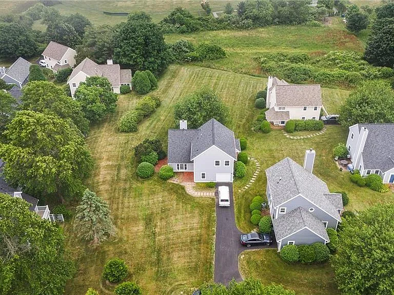 510 Corey Ln — Photo 24