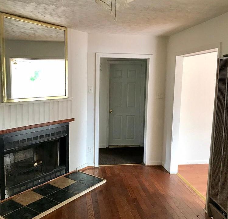 1st image of 2902 Lafayette Blvd