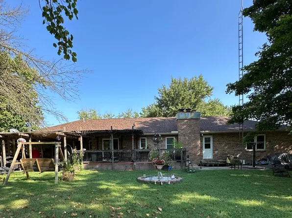 28876 Watermill Rd, Marshall, MO 65340