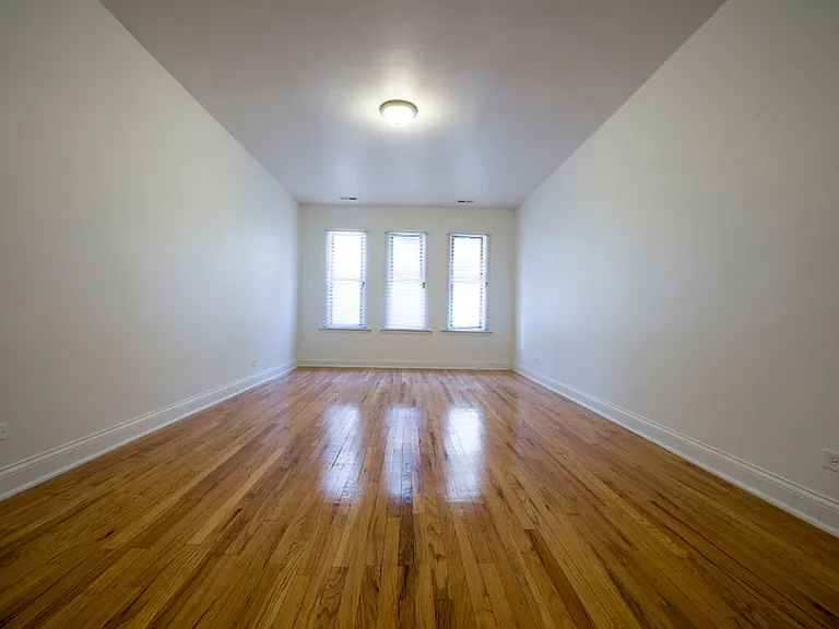 3501 W Adams — Photo 18