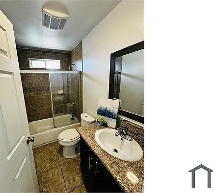 238 W 46th St — Photo 10
