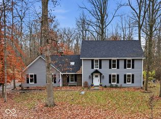 1113 Foxglove Ct, Zionsville, IN 46077