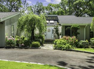 99 Law Rd, Briarcliff Manor, NY 10510