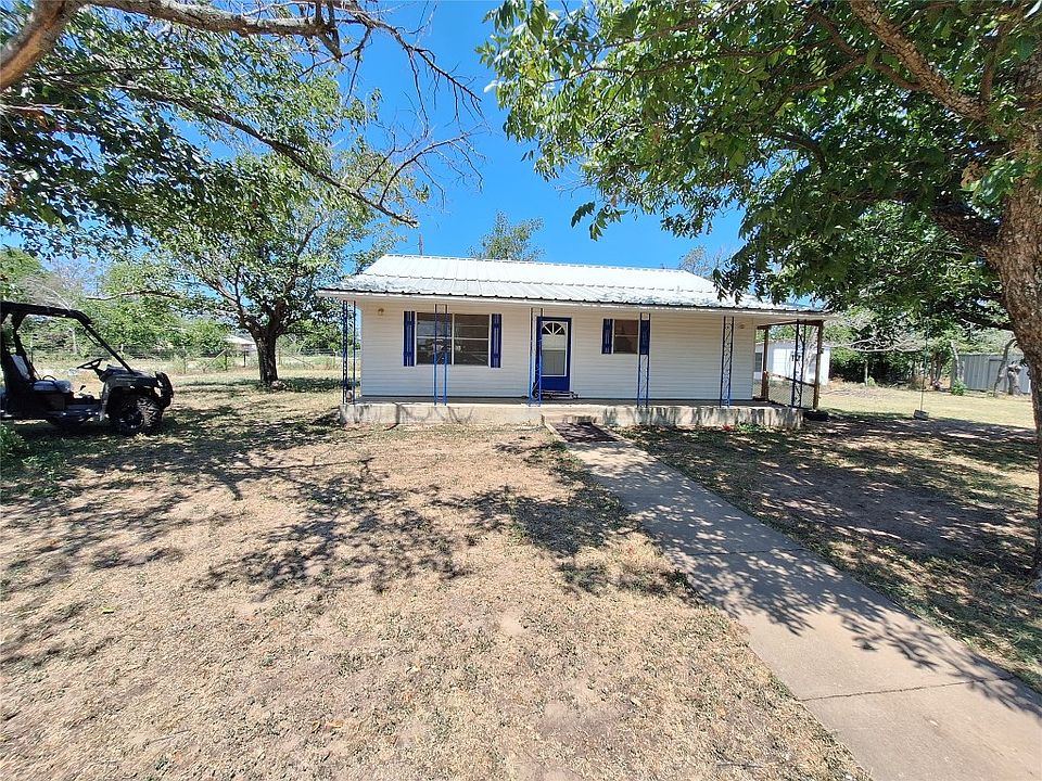 204 Chestnut St, Gustine, TX 76455 MLS 20369011 Zillow