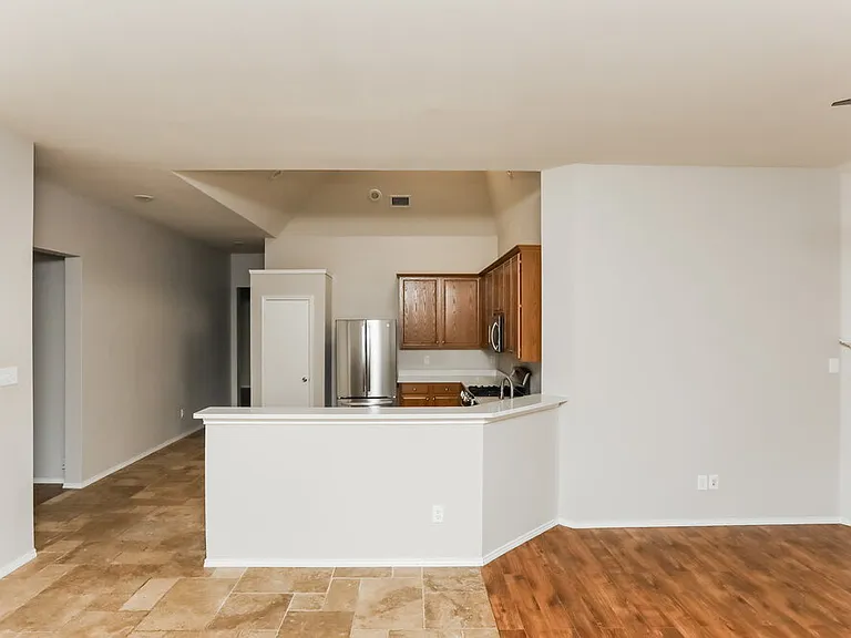501 Branch St — Photo 6