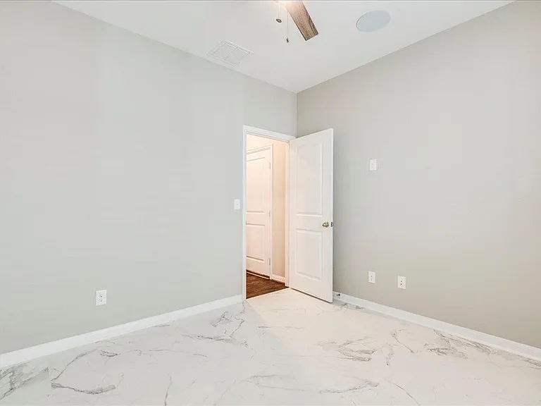 733 Blue Oak Blvd — Photo 23