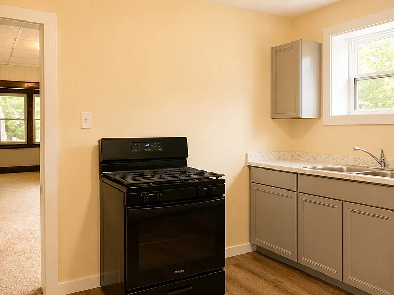 219 E 26th St #2 — Photo 10