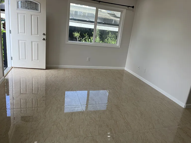 1098 Kaweloka St #1 — Photo 3