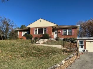 800 Circle St, Salem, VA 24153