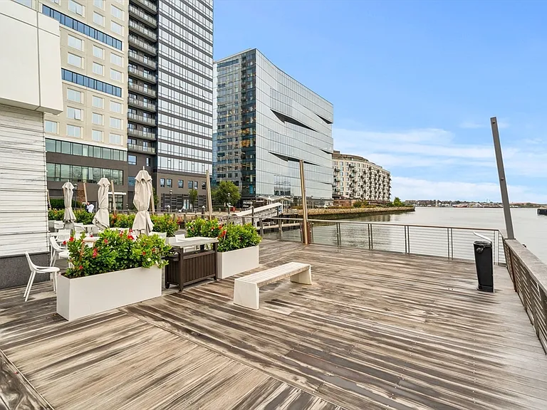150 Seaport Blvd #5G — Photo 17