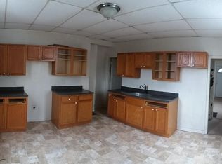 708 Stella St, Jeannette, PA 15644