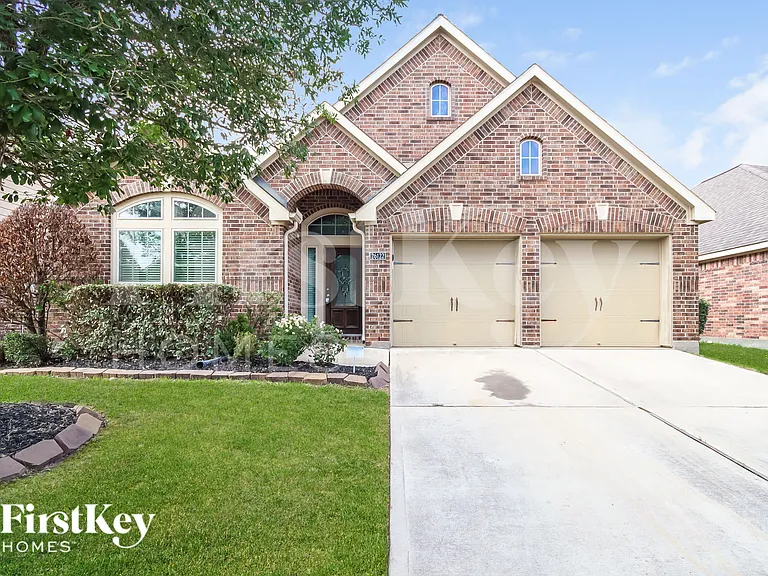 26122 Serenity Oaks Dr — Photo 1