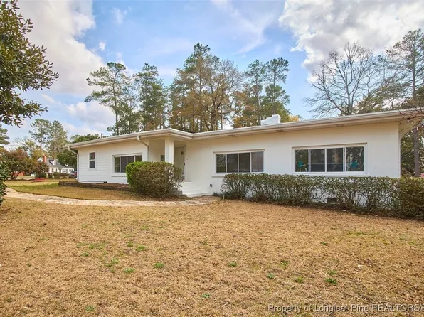 719 Kooler Cir, Fayetteville, NC 28305