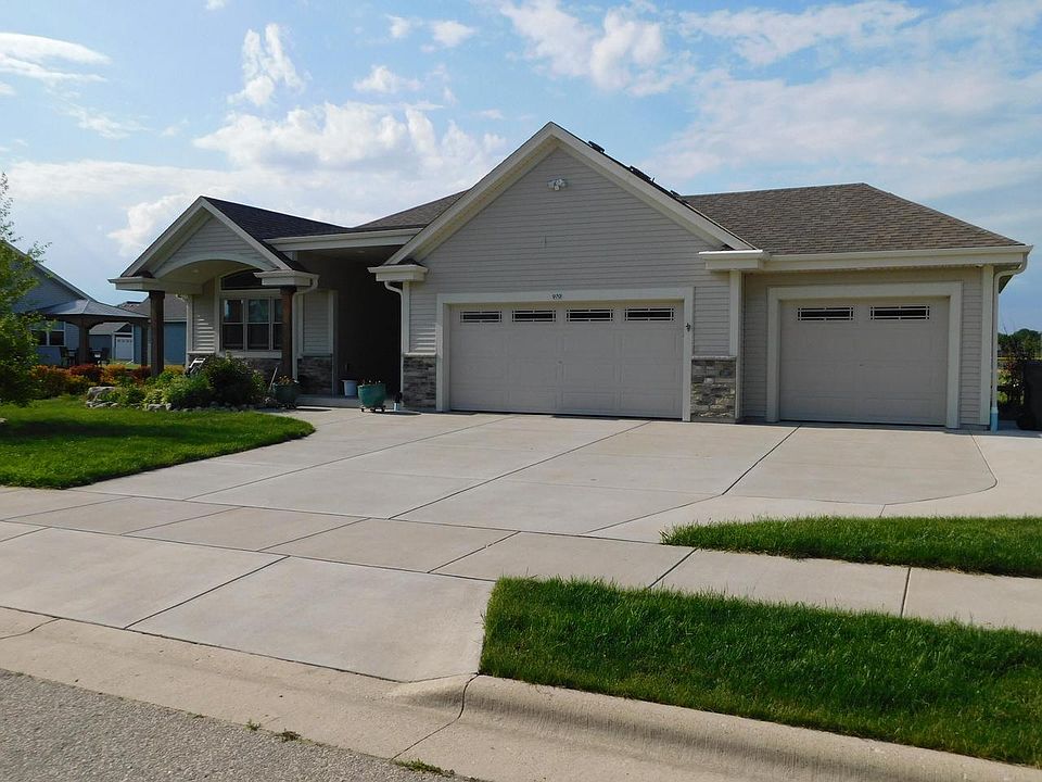 1st image of 970 Goschey DRIVE