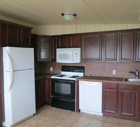 2nd image of 102 N Academy St
