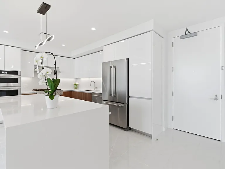 400 Central Ave #2903 — Photo 11
