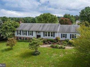 36733 Stonemeadow Ln, Purcellville, VA
