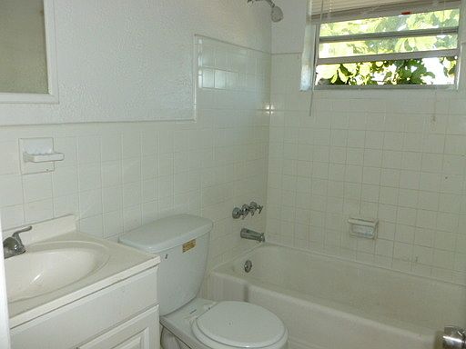 5th image of 2751 SW 2nd St APT C