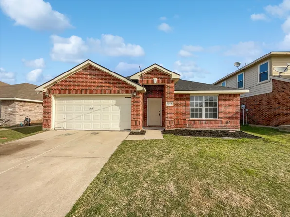 10164 Chapel Springs Trl, Fort Worth, TX 76116