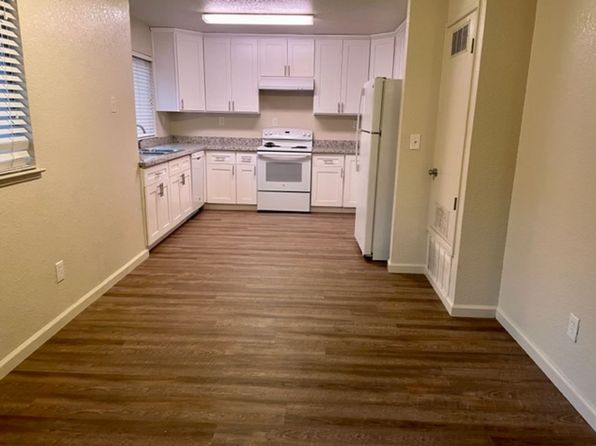 Almond Queen, 1480 W Main St APT 7, Ripon, CA 95366