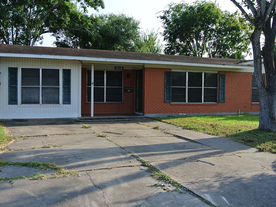 2110 Poplar