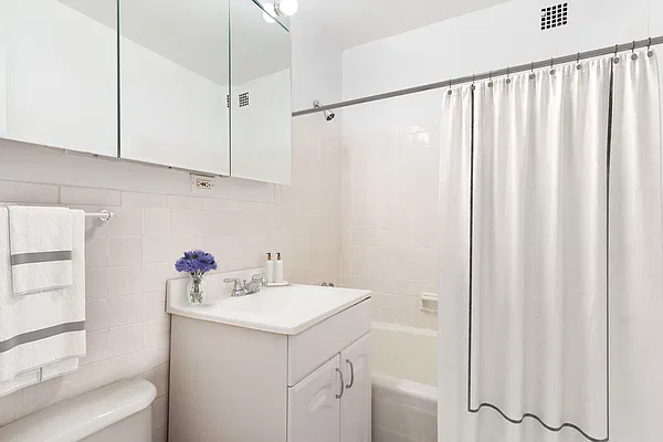 Sold by Engel & Völkers New York City | media 5