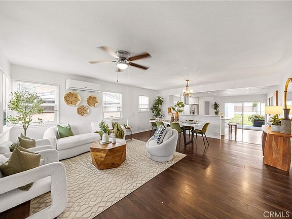 4th image of 836 Random Ln