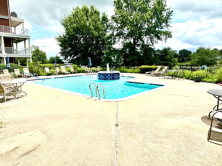 955 Bolling Ave #103 — Photo 26