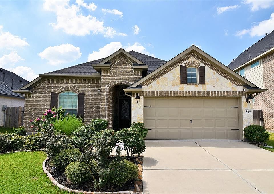 1st image of 7822 Lago River Ln